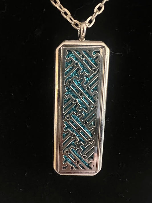 Geo EO Locket